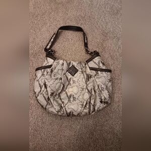 Elegant Black and White Snake Print Shoulder Bag